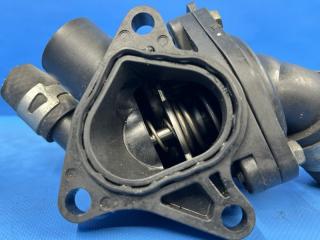 Корпус термостата Honda ACCORD CU2, CW2 K24A 19320RAAA01 5 ракурс