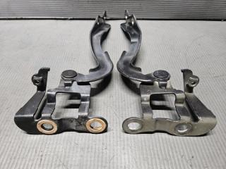 Петля капота Toyota VOXY ZRR70 3ZR 53410-28070 4 ракурс