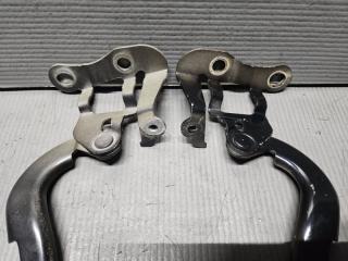 Петля капота Toyota VOXY ZRR70 3ZR 53410-28070 2 ракурс