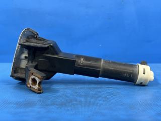 Форсунка омывателя правая Toyota PRIUS ZVW30 2ZR 85207-47010 3 ракурс