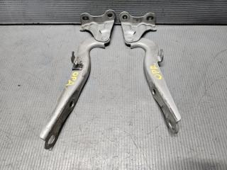 Петля капота Toyota OPA ZCT10 1ZZ 53410-63010 1 ракурс Петля капота Toyota OPA ZCT10 1ZZ 53410-63010 1 ракурс