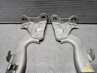 Петля капота Toyota OPA ZCT10 1ZZ 53410-63010 2 ракурс Петля капота Toyota OPA ZCT10 1ZZ 53410-63010 2 ракурс