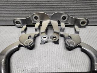 Петля капота Toyota VOXY ZRR70 3ZR 53410-28070 2 ракурс
