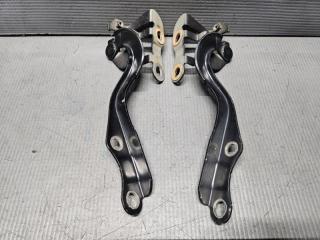 Петля капота Toyota VOXY ZRR70 3ZR 53410-28070 4 ракурс