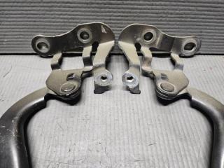 Петля капота Toyota VOXY ZRR70 3ZR 53410-28070 2 ракурс