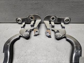Петля капота Toyota VOXY ZRR70 3ZR 53410-28070 2 ракурс