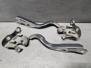 Петля капота Toyota VOXY ZRR70 3ZR 53410-28070 3 ракурс
