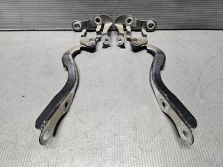 Петля капота Toyota VOXY ZRR70 3ZR 53410-28070 1 ракурс