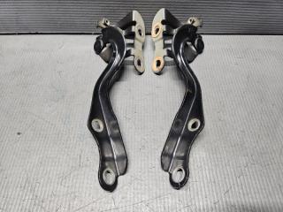 Петля капота Toyota VOXY ZRR70 3ZR 53410-28070 4 ракурс