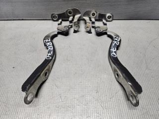 Петля капота Toyota VOXY ZRR70 3ZR 53410-28070 1 ракурс