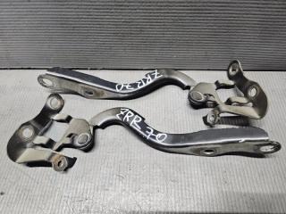 Петля капота Toyota VOXY ZRR70 3ZR 53410-28070 3 ракурс