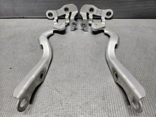 Петля капота Toyota VOXY ZRR70 3ZR 53410-28070 1 ракурс