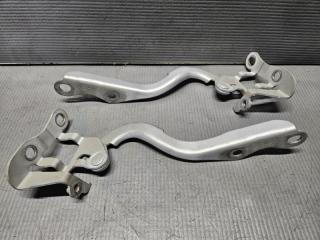 Петля капота Toyota VOXY ZRR70 3ZR 53410-28070 3 ракурс