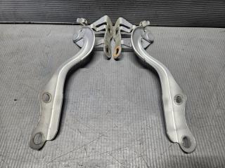 Петля капота Toyota VOXY ZRR70 3ZR 53410-28070 4 ракурс
