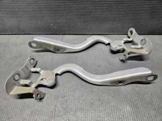 Петля капота Toyota VOXY ZRR70 3ZR 53410-28070 3 ракурс