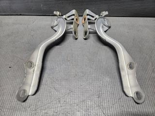 Петля капота Toyota VOXY ZRR70 3ZR 53410-28070 4 ракурс