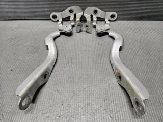 Петля капота Toyota VOXY ZRR70 3ZR 53410-28070 1 ракурс