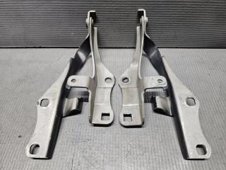 Петля капота Nissan STAGEA M35 VQ25 65400AL500 1 ракурс Петля капота Nissan STAGEA M35 VQ25 65400AL500 1 ракурс