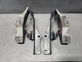 Петля капота Nissan STAGEA M35 VQ25 65400AL500 5 ракурс Петля капота Nissan STAGEA M35 VQ25 65400AL500 5 ракурс