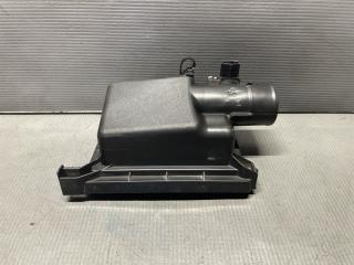 Корпус воздушного фильтра Toyota COROLLA  FIELDER NKE165 1NZFXE 17700-21200 1 ракурс