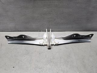 Петля капота Subaru IMPREZA GG3 EJ15 57260FE000 2 ракурс