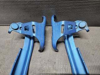 Петля капота Honda INSIGHT ZE2 LDA 60170TM8A00ZZ 5 ракурс Петля капота Honda INSIGHT ZE2 LDA 60170TM8A00ZZ 5 ракурс