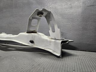 Планка телевизора правая Toyota PRIUS ZVW30 2ZR 53747-47010 5 ракурс