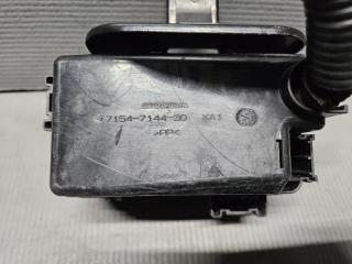 Блок предохранителей Honda ELYSION RR3 J30A 7154-7144-30 4 ракурс
