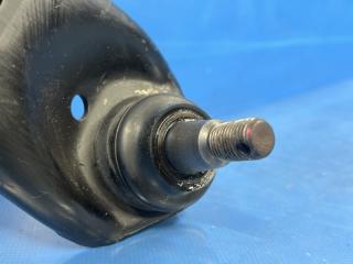 Рычаг правый передний Toyota ISIS ZNM10 1ZZ 48068-29255 2 ракурс