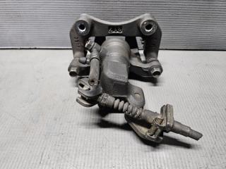 Суппорт правый задний Mazda ATENZA GGEP, GG3P, GGES, GG3S, GYEW, GY3W LF, L3 GPZB2698ZA 4 ракурс Суппорт правый задний Mazda ATENZA GGEP, GG3P, GGES, GG3S, GYEW, GY3W LF, L3 GPZB2698ZA 4 ракурс