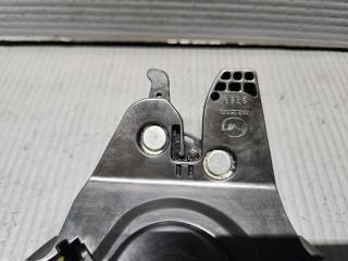 Замок багажника Mazda AXELA BL5FP ZY BBW1-56-820 3 ракурс
