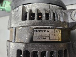 Генератор Honda CR-V RE3, RE4 K24A 31100-RTA-003, 104210-4732 3 ракурс Генератор Honda CR-V RE3, RE4 K24A 31100-RTA-003, 104210-4732 3 ракурс