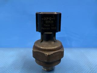 Датчик гидроусилителя Nissan BASSARA JTNU30, JTU30 QR25 49763-6N200, 42CP12-1 5 ракурс