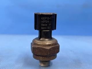 Датчик гидроусилителя Nissan BASSARA JTNU30, JTU30 QR25 49763-6N200, 42CP12-1 5 ракурс