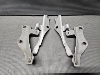 Петля капота Nissan SKYLINE V35 VQ25 65400AL500 4 ракурс
