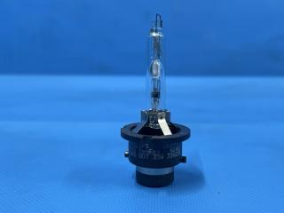 Лампа ксенон Toyota PRIUS ZVW30 2ZR 90981-20028 2 ракурс Лампа ксенон Toyota PRIUS ZVW30 2ZR 90981-20028 2 ракурс