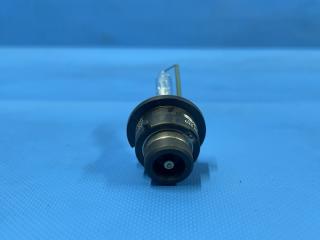 Лампа ксенон Toyota PRIUS ZVW30 2ZR 90981-20028 4 ракурс Лампа ксенон Toyota PRIUS ZVW30 2ZR 90981-20028 4 ракурс