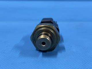 Датчик гидроусилителя Toyota PROGRES JCG10 1JZ 89448-51010 3 ракурс Датчик гидроусилителя Toyota PROGRES JCG10 1JZ 89448-51010 3 ракурс