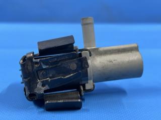 Вакуумный клапан Toyota OPA ZCT10, ZCT15 1ZZ 90910-12257 5 ракурс Вакуумный клапан Toyota OPA ZCT10, ZCT15 1ZZ 90910-12257 5 ракурс
