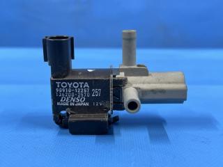 Вакуумный клапан Toyota OPA ZCT10, ZCT15 1ZZ 90910-12257 1 ракурс Вакуумный клапан Toyota OPA ZCT10, ZCT15 1ZZ 90910-12257 1 ракурс