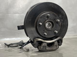 Ступица левая передняя Toyota ISIS ZNM10 1ZZ 43212-44040 2 ракурс Ступица левая передняя Toyota ISIS ZNM10 1ZZ 43212-44040 2 ракурс
