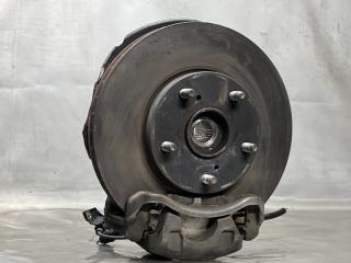 Ступица правая передняя Toyota ISIS ZNM10 1ZZ 43211-44040 2 ракурс Ступица правая передняя Toyota ISIS ZNM10 1ZZ 43211-44040 2 ракурс