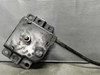 Крепление запасного колеса Toyota WISH ZGE20, ZGE21, ZGE25 2ZR 51900-68010 2 ракурс Крепление запасного колеса Toyota WISH ZGE20, ZGE21, ZGE25 2ZR 51900-68010 2 ракурс