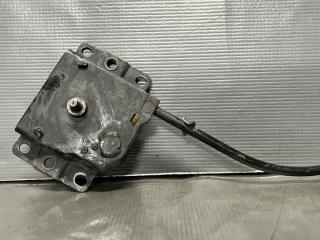 Крепление запасного колеса Toyota WISH ZGE20, ZGE21, ZGE25 2ZR 51900-68010 2 ракурс Крепление запасного колеса Toyota WISH ZGE20, ZGE21, ZGE25 2ZR 51900-68010 2 ракурс