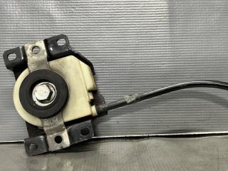 Крепление запасного колеса Toyota WISH ZGE20, ZGE21, ZGE25 2ZR 51900-68010 5 ракурс Крепление запасного колеса Toyota WISH ZGE20, ZGE21, ZGE25 2ZR 51900-68010 5 ракурс