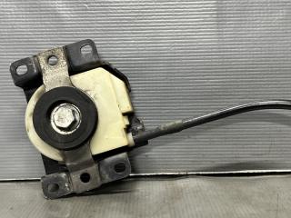 Крепление запасного колеса Toyota WISH ZGE20, ZGE21, ZGE25 2ZR 51900-68010 5 ракурс Крепление запасного колеса Toyota WISH ZGE20, ZGE21, ZGE25 2ZR 51900-68010 5 ракурс