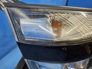 Фара правая передняя Toyota VOXY ZRR70 3ZR 28-225 4 ракурс Фара правая передняя Toyota VOXY ZRR70 3ZR 28-225 4 ракурс