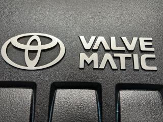 Пластиковая крышка на двс Toyota VOXY ZRR70, ZRR75 3ZRFAE 11212-37031 2 ракурс