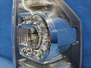 Стоп правый задний Toyota VOXY ZRR70 28-220 4 ракурс