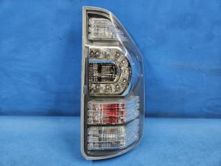Стоп правый задний Toyota VOXY ZRR70 28-220 1 ракурс